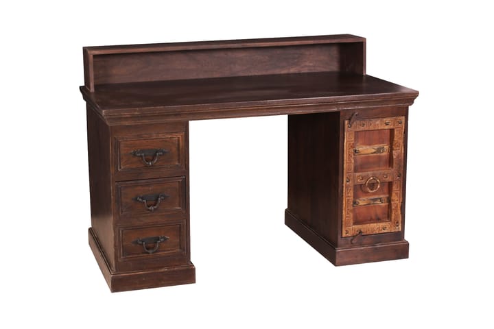 Camelford Työpöytä 132 cm - Kierrätetty puu/ruskea - Huonekalut - Pöytä & ruokailuryhmä - Työpöytä - Kirjoituspöytä