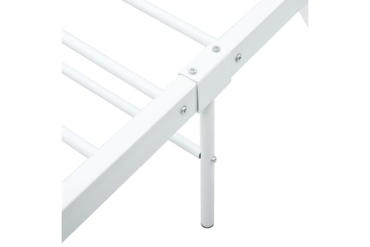 Sängynrunko valkoinen metalli 180x200 cm - Valkoinen - Huonekalut - Sängyt - Sänkykehikot & sängynrungot