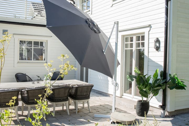 Aurinkovarjo Leeds 250 cm Valkoinen/Harmaa - Venture Home - Puutarhakalusteet - Aurinkosuojat - Aurinkovarjo