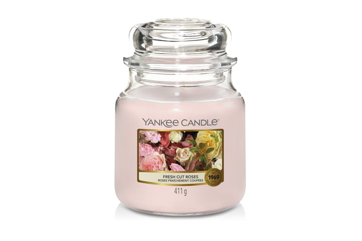 Tuoksukynttilä Classic Medium Fresh Cut Roses - Yankee Candle - Sisustustuotteet - Kynttilä & tuoksut