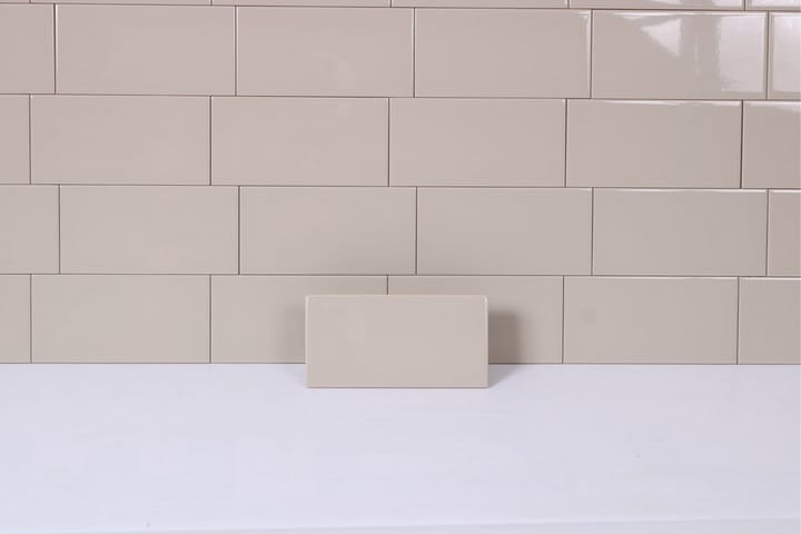 Seinälaatta Plan Light Grey 10X20 - Beige - Talo & remontointi - Keittiö & kylpyhuone - Seinälaatat & Lattialaatat - Seinälaatat - Yksiväriset seinälaatat