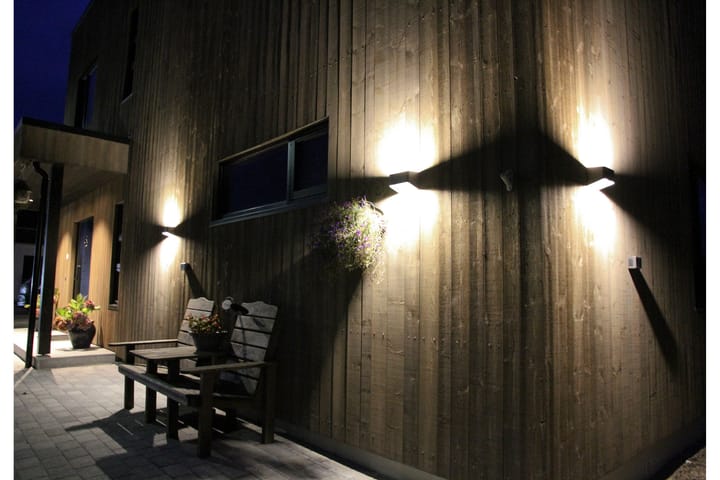 Sögne Seinävalaisin ulos musta - Aneta Lighting - Valaistus - Sisävalaistus & lamput - Lukuvalot